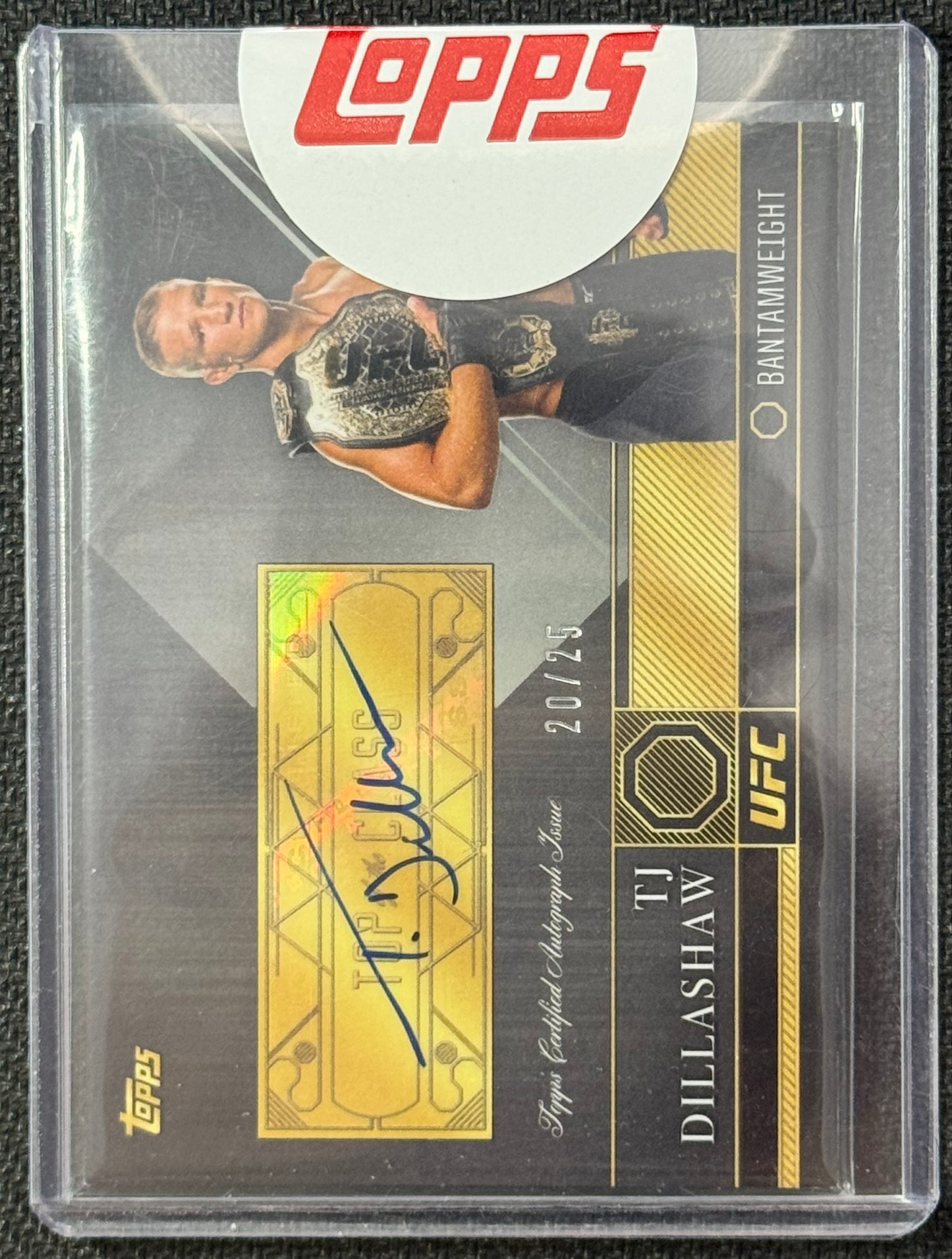 2016 Topps UFC Top of the Class TJ Dillashaw Autographs #/25