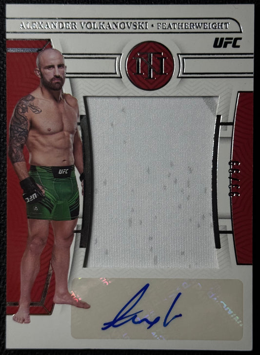 2023 Chronicles UFC Alexander Volkanovski National Treasures Patch Auto #/99